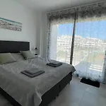 Apartmán Intermobiliaria - South Bay Iii Ph